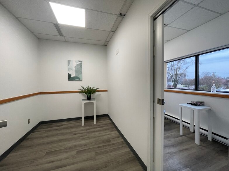 More Photos Of 139 Greenbank Rd, Ottawa Medical For Lease