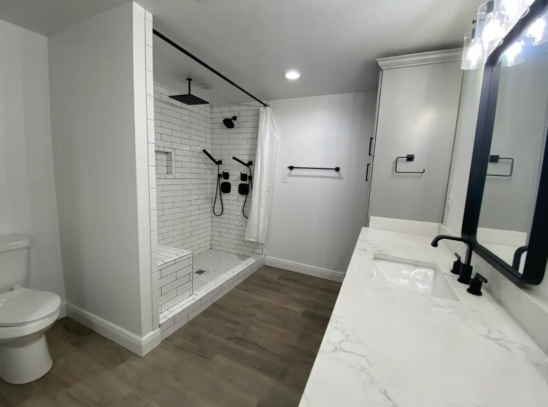 More Photos Of 78263 Highway 25, Folsom Light Manufacturing For Sale