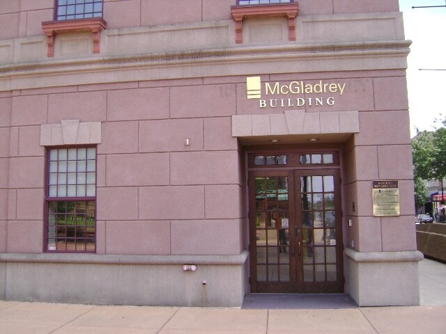 More Photos Of 15 SW Old State Capitol Plz, Springfield Office For Sale