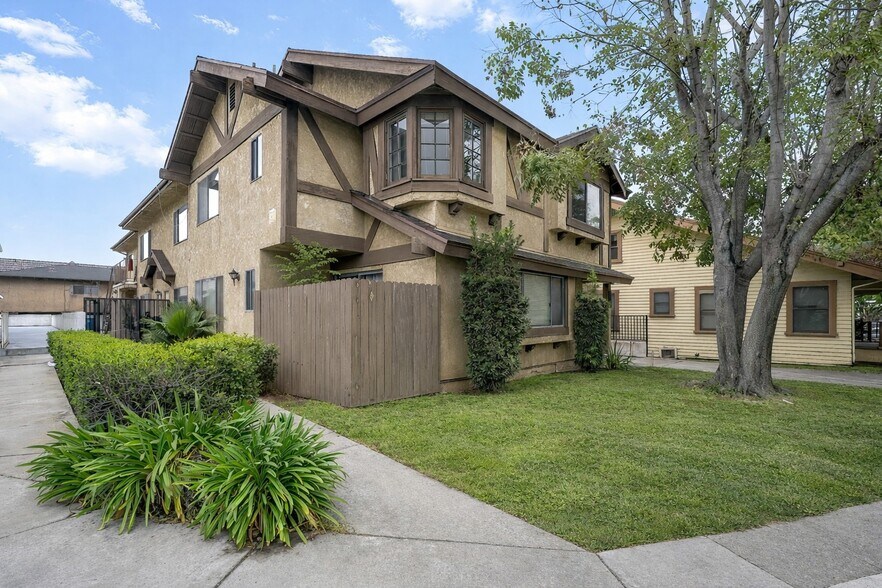 More Photos Of 104 N Atlantic Blvd, Alhambra Apartments For Sale