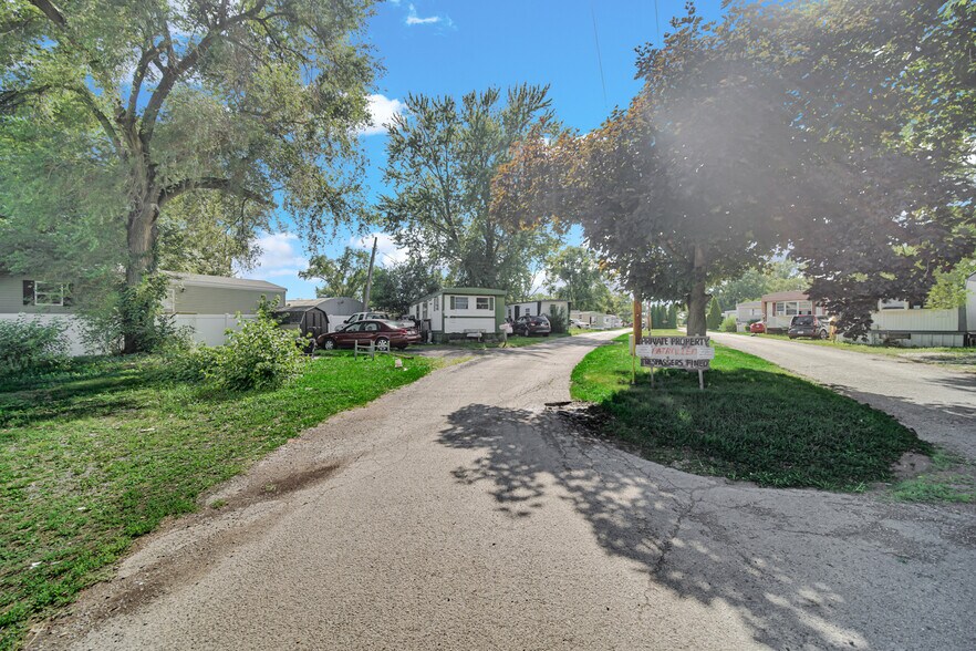 More Photos Of 1945 S Schuyler Ave, Kankakee Manufactured Housing Mobile Home Park For Sale