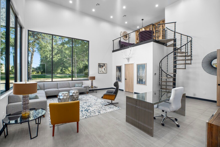 More Photos Of 2001 Tulane Dr, Lufkin Medical For Sale