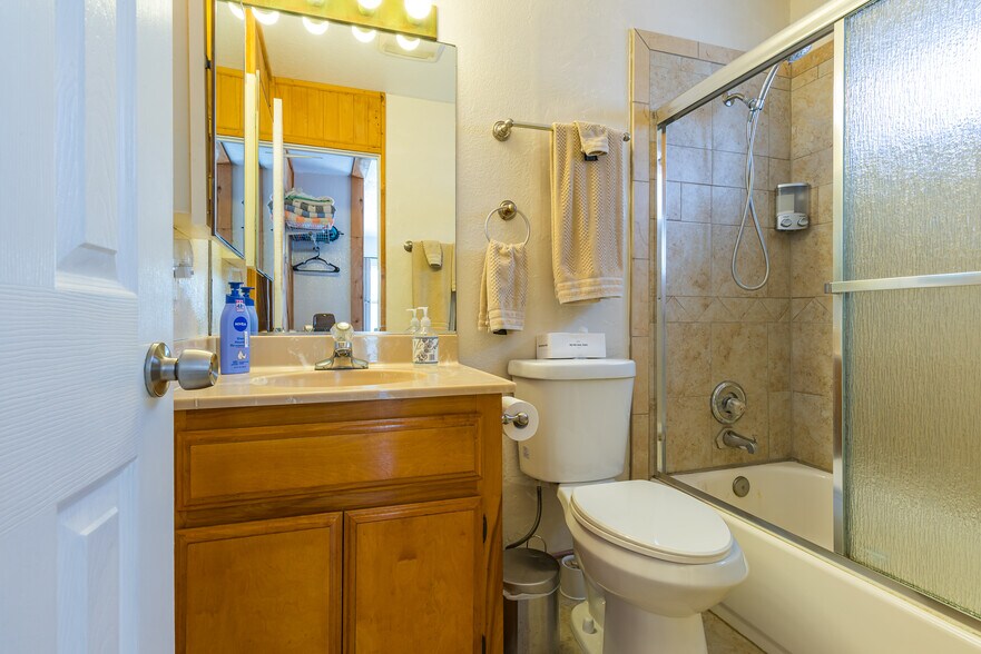 More Photos Of 830-832 Pismo Ct, San Diego Apartments For Sale