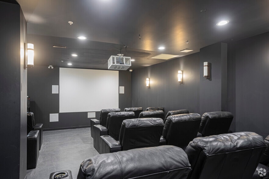 More Photos Of 1235 11th Ave SW, Calgary Apartments For Lease