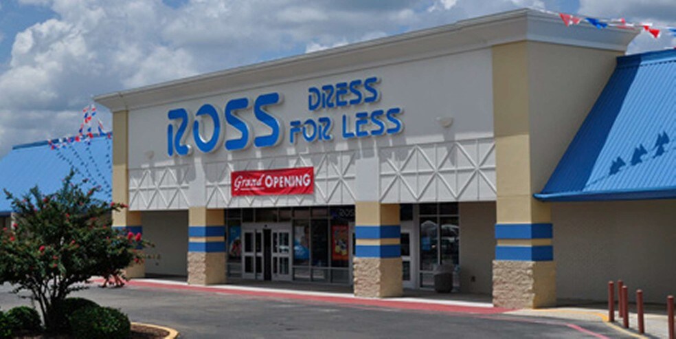 More Photos Of 2302 W Thomas St, Hammond Unknown For Lease