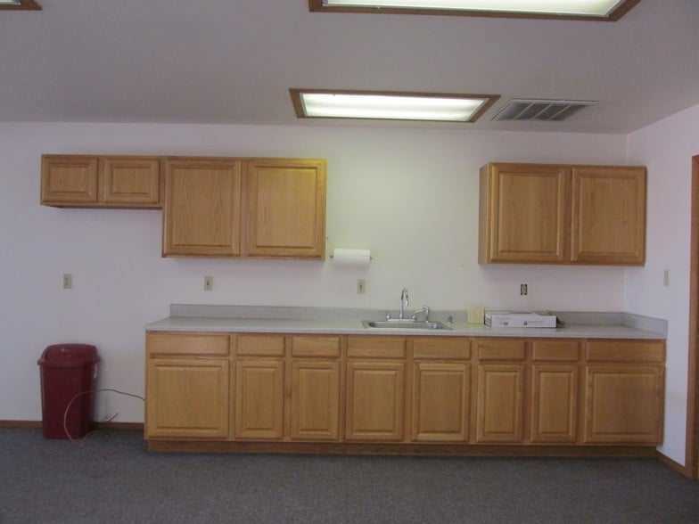 More Photos Of 5513 Highway 348, Delta Warehouse For Sale
