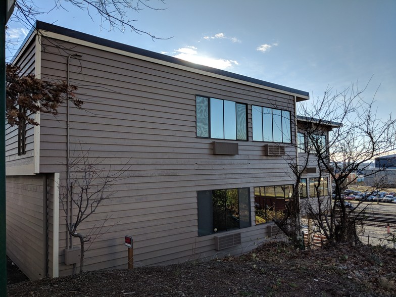 More Photos Of 1111 W Holly St, Bellingham Office For Lease