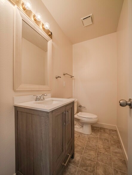 More Photos Of 1770-1780 License St, Casper Warehouse For Sale
