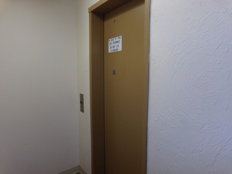 More Photos Of 721 Lincoln Way E, Massillon Office Residential For Sale