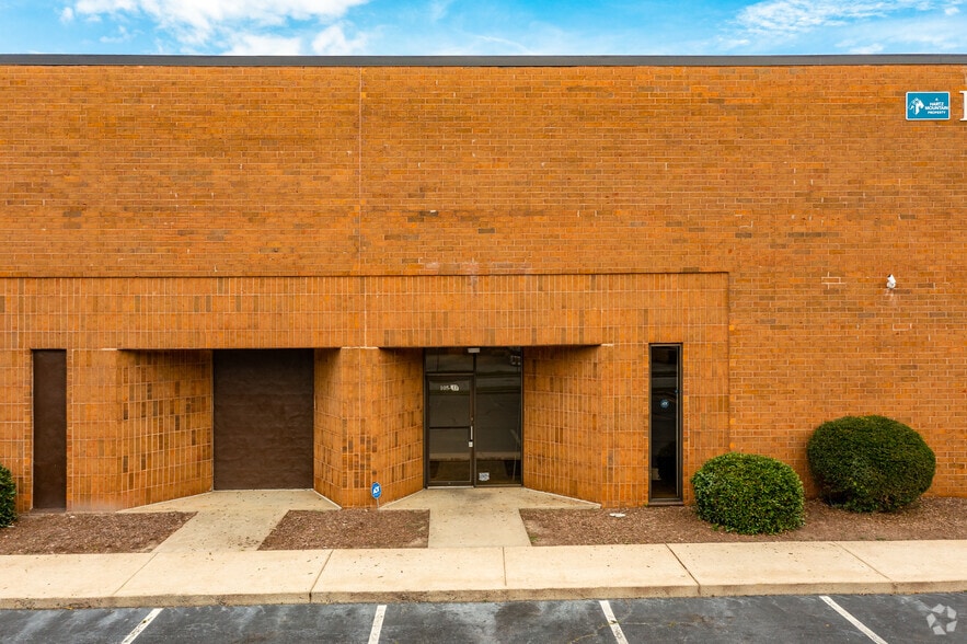 More Photos Of 105 Bucknell Ct SW, Atlanta Warehouse For Lease