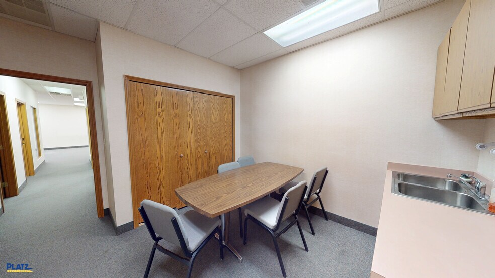 More Photos Of 54 Westchester Dr, Youngstown Unknown For Lease