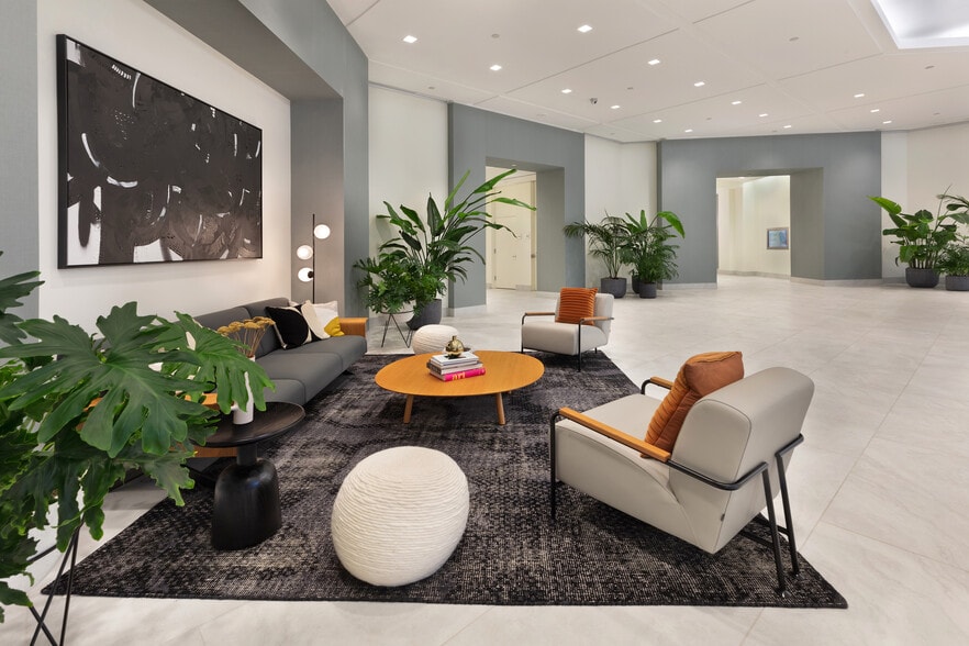 More Photos Of 2355 Dulles Corner Blvd, Herndon Office For Lease