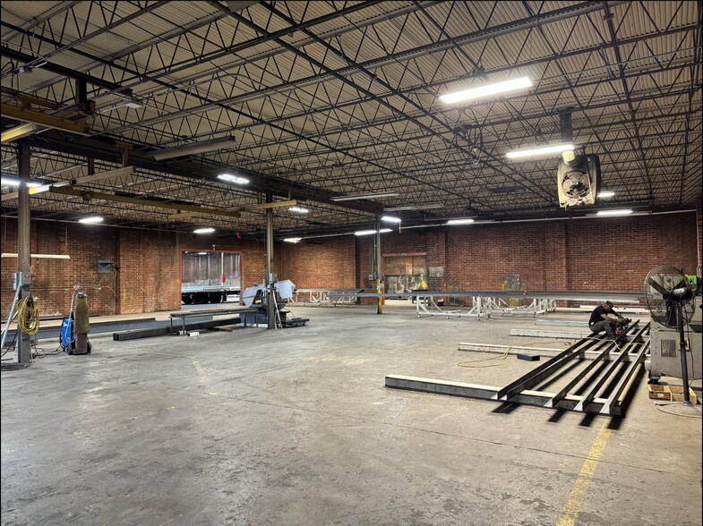 More Photos Of 503 11th Ave, Dalton Manufacturing For Sale