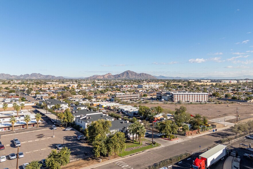 More Photos Of 3044 E Fillmore St, Phoenix Apartments For Sale