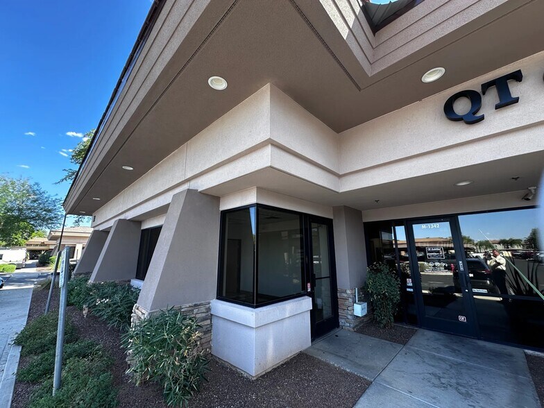 More Photos Of 10320 W McDowell Rd, Avondale Office For Lease