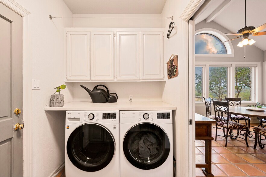 More Photos Of 5229 Hupedo Ranch Rd, Spicewood Specialty For Sale