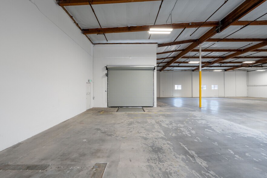 More Photos Of 15916 S Figueroa St, Gardena Warehouse For Sale