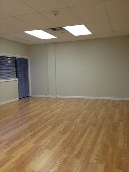 More Photos Of 120 County Rd, Tenafly Coworking Space