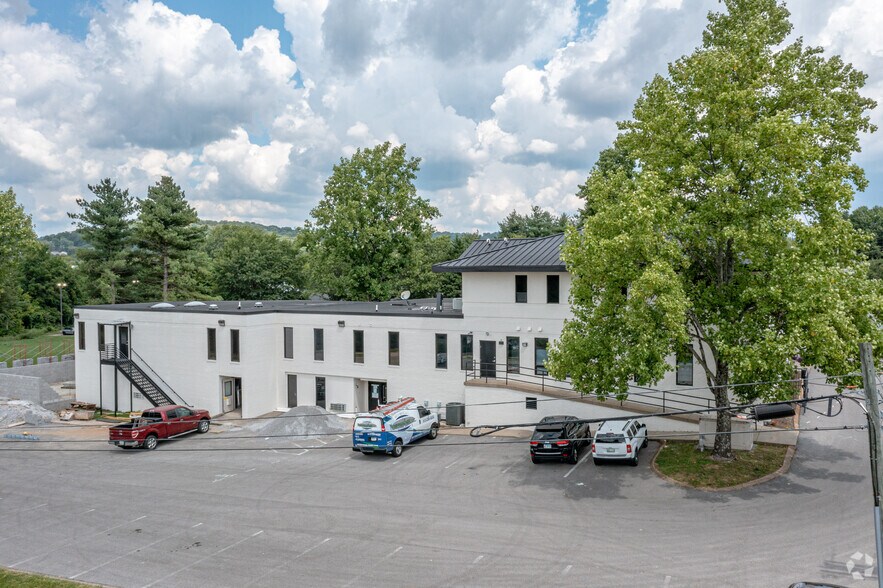 More Photos Of 307 Southgate Ct, Brentwood Medical For Sale