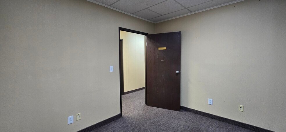 More Photos Of 625 Ruth St, Prescott Office For Sale