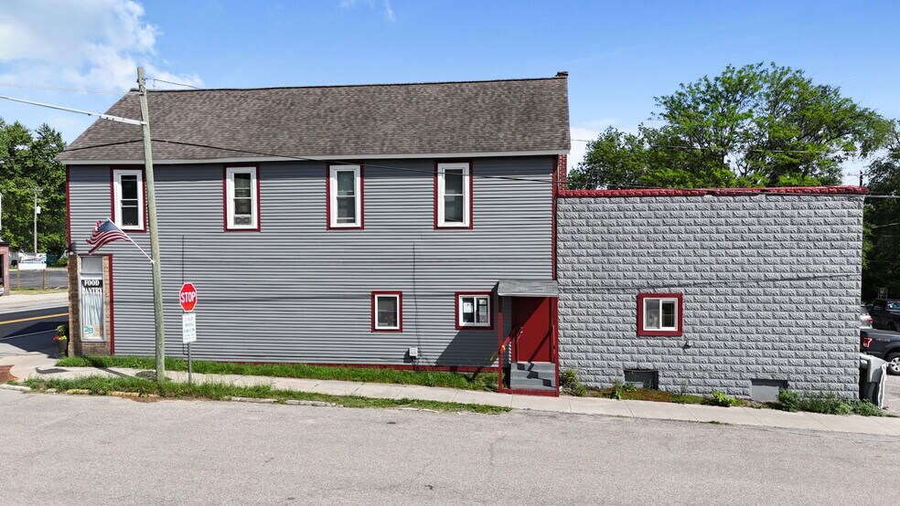 More Photos Of 10907 Main St, Honor Flex For Sale
