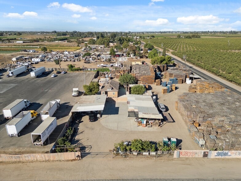 More Photos Of 2428 West Ave, Fresno Industrial For Sale