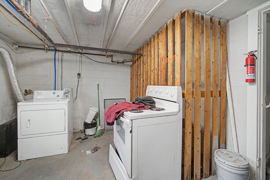 More Photos Of 526-532 Corona Ave, Dayton Apartments For Sale