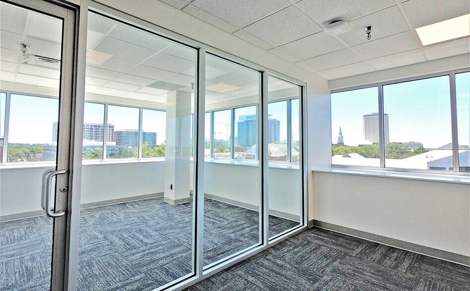 More Photos Of 227 N Bronough St, Tallahassee Office For Lease