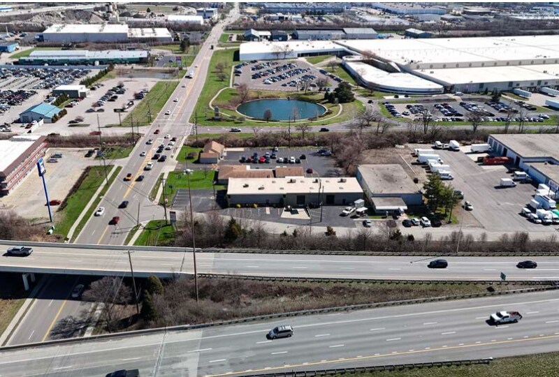 More Photos Of 11574 E Gondola St, Sharonville Warehouse For Lease