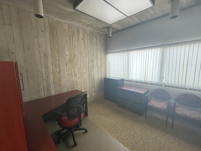 More Photos Of 4 Inverness Ct E, Englewood Office For Sale