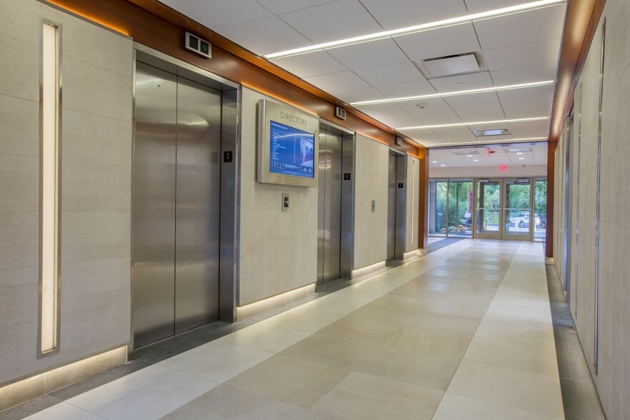 More Photos Of 1000 Bridgeport Ave, Shelton Medical For Lease