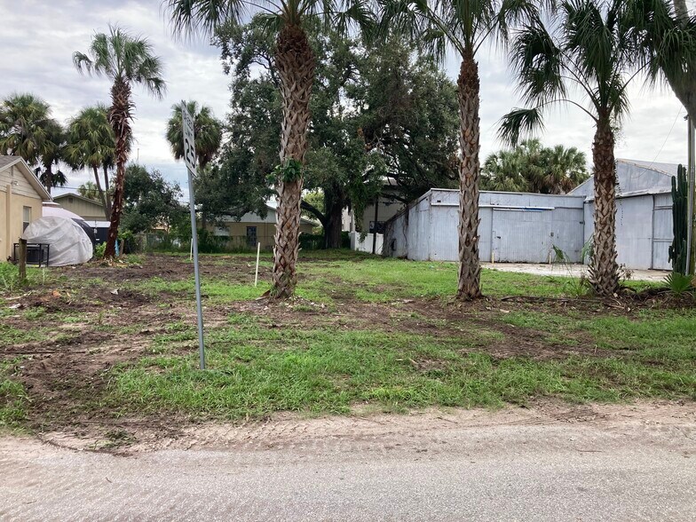 More Photos Of 1717 W Arch St, Tampa Industrial For Sale