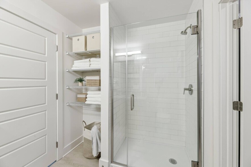 More Photos Of 1701 H St NE, Washington Apartments For Lease