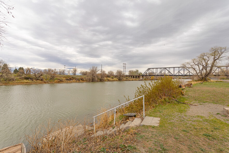 More Photos Of 1349 13th Ave SW, Great Falls Bar For Sale