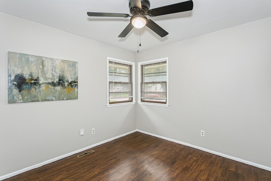 More Photos Of 534-544 N Richmond St, Wichita Apartments For Sale