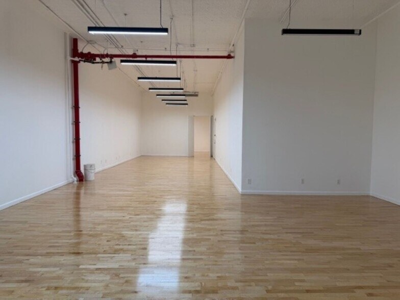 More Photos Of 166 Mercer St, New York Office For Lease