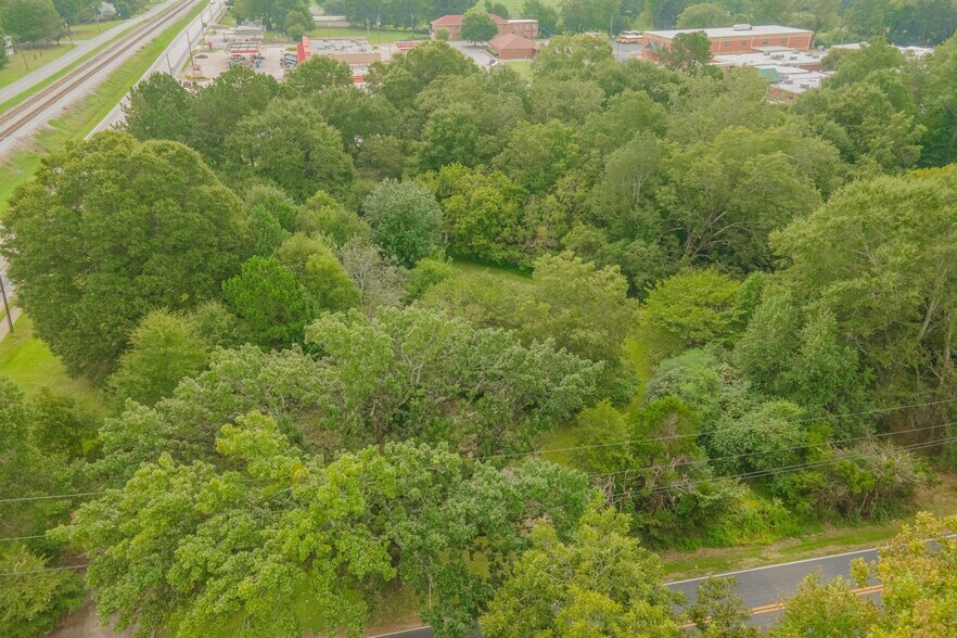 More Photos Of 0 6th St, Auburn Land For Sale