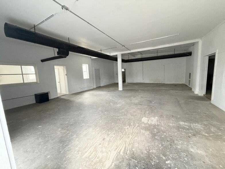 More Photos Of 6730 Columbia Ave, Hammond Warehouse For Sale