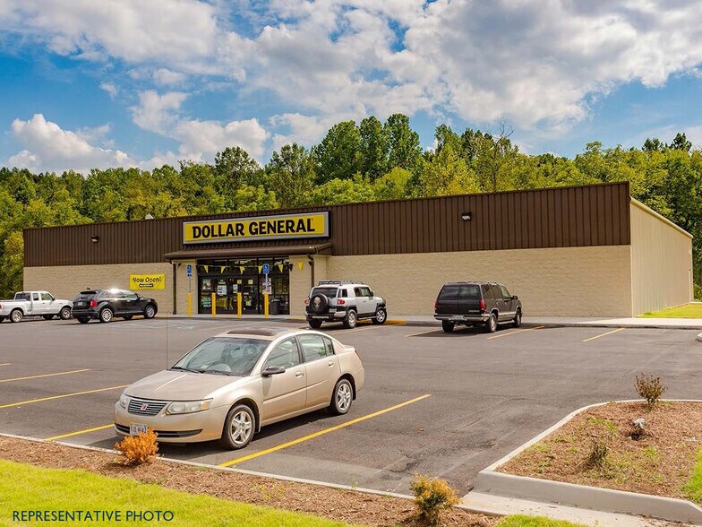 Primary Photo Of 442 Maryville Hwy, Seymour General Retail For Sale