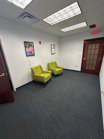More Photos Of 450 Alkyre Run Dr, Westerville Medical For Sale