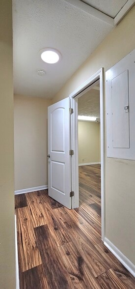 More Photos Of 3223 Shallowford Rd, Atlanta Office For Lease