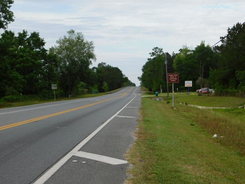 More Photos Of 1174 SW Real Ter, Lake City Carwash For Sale