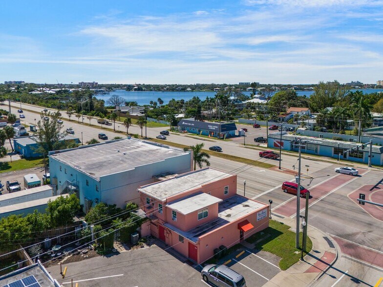 More Photos Of 901 S Tamiami Trl, Nokomis Storefront Retail Office For Sale