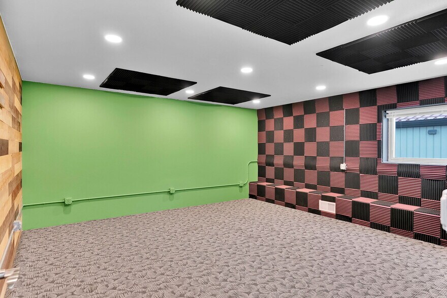 More Photos Of 11445 N Reed Rd, Hayden Warehouse For Sale