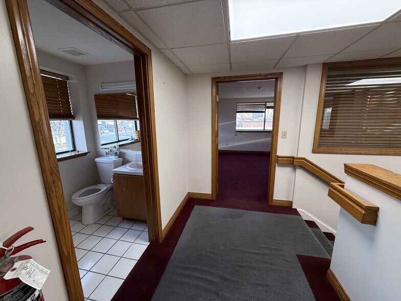 More Photos Of 723 W Columbia Ln, Provo Showroom For Sale
