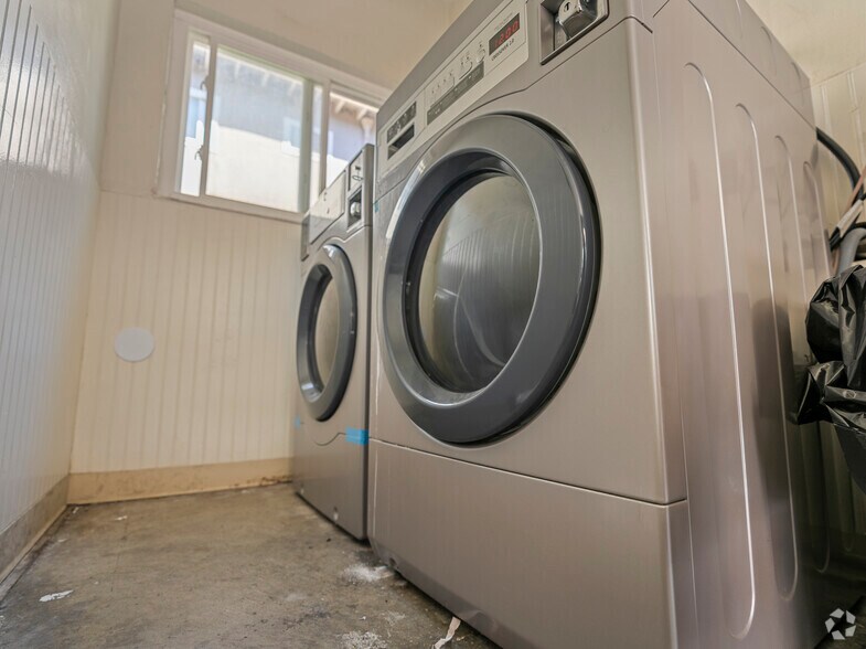 More Photos Of 105 Forrest Ave, Los Gatos Multifamily For Sale