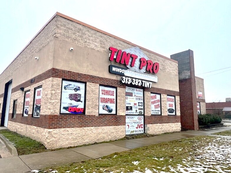 More Photos Of 4089 Dix Hwy, Lincoln Park Storefront For Sale