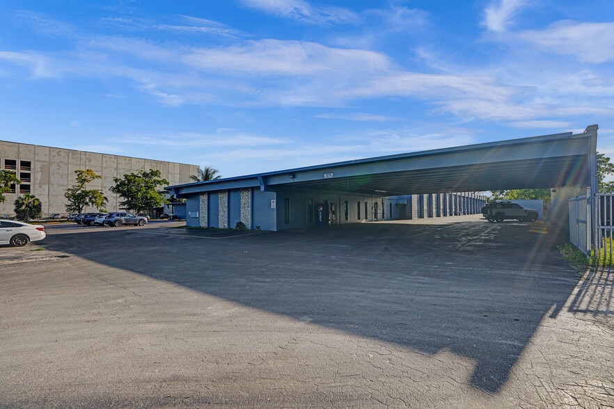 More Photos Of 12050 NE 14th Ave, Miami Warehouse For Lease