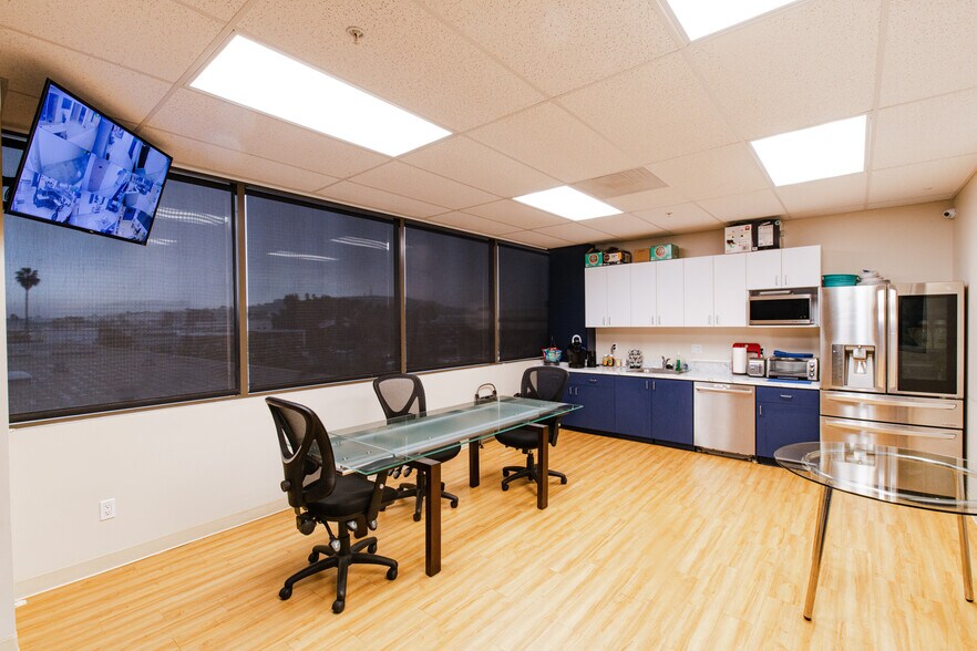 More Photos Of 3355 E Spring St, Long Beach Office For Lease