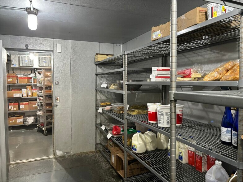 More Photos Of 25 Victory Noll Dr, Huntington Healthcare For Sale